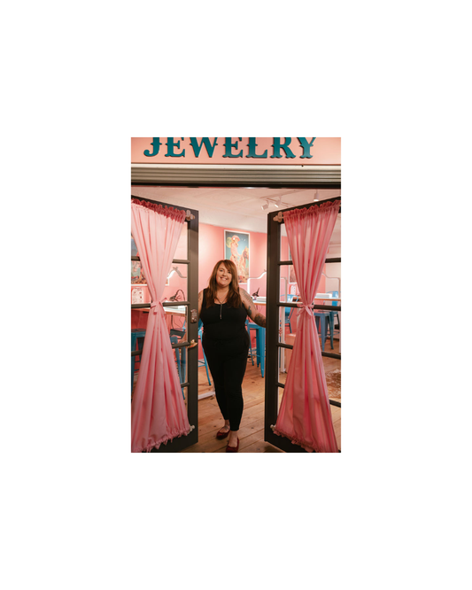 Title: 072: From Restaurant Owner to Silversmith: The Story Behind Desert Darlings Silver